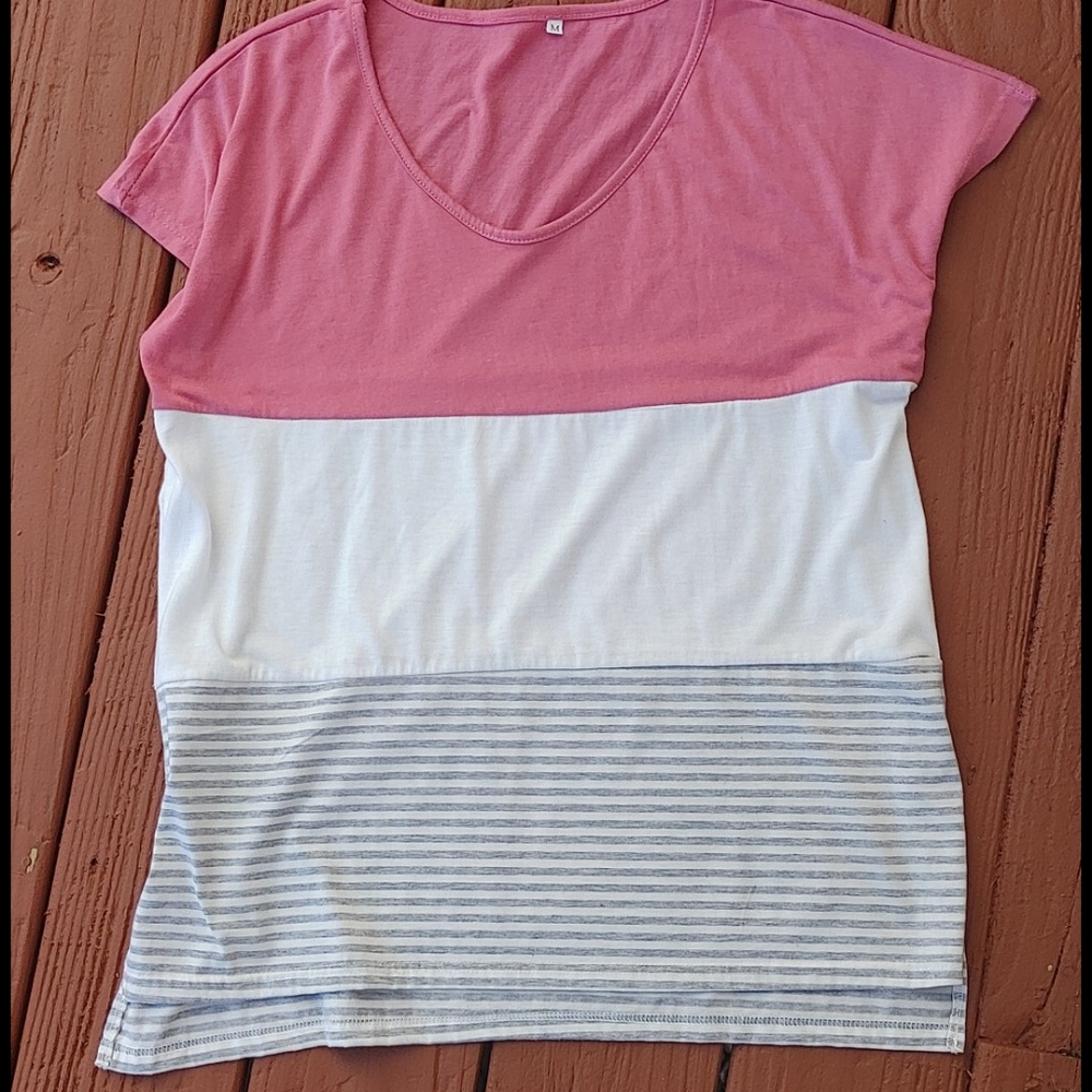4 PC BUNDLE PATTERN TOP SIZE M